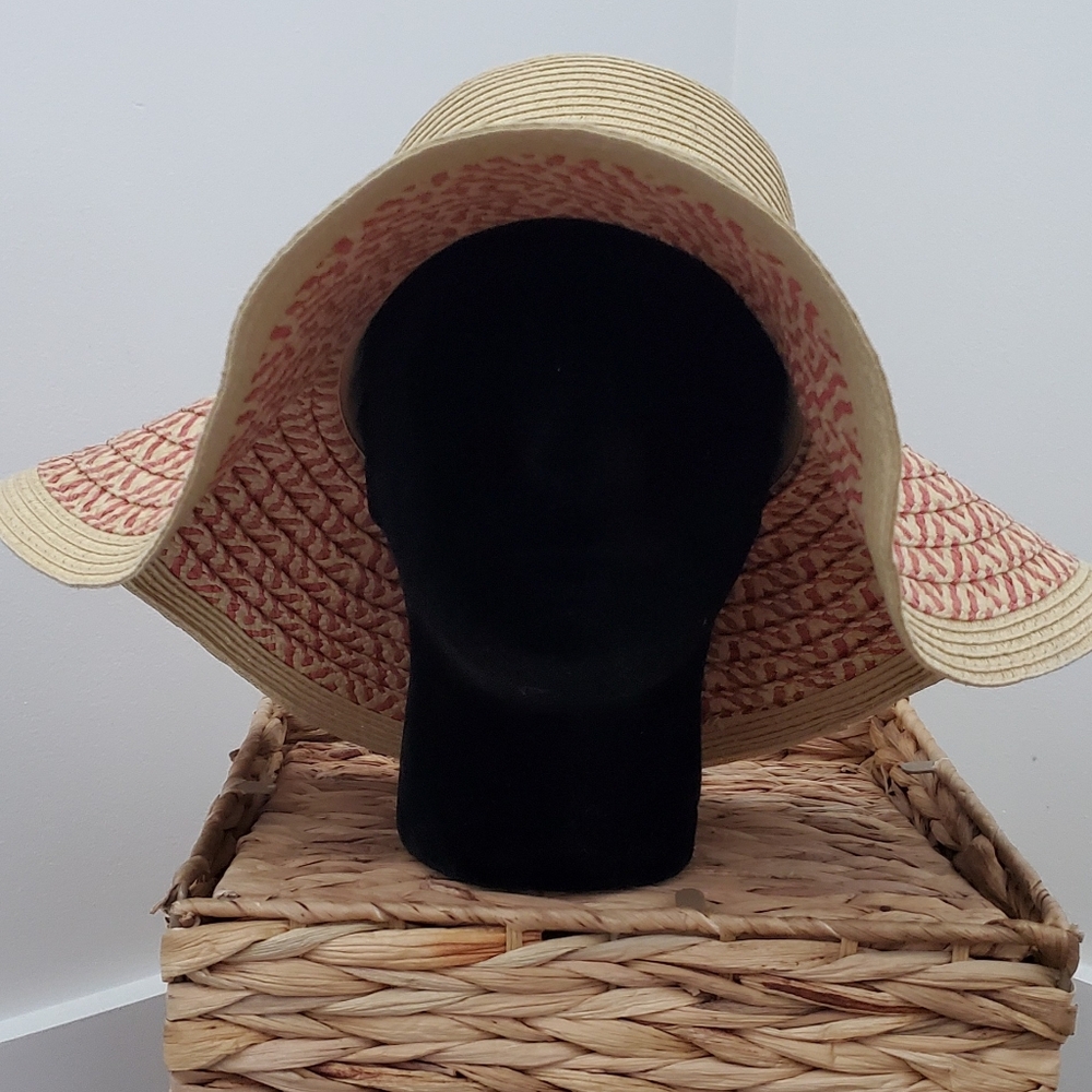 Never worn sun hat.